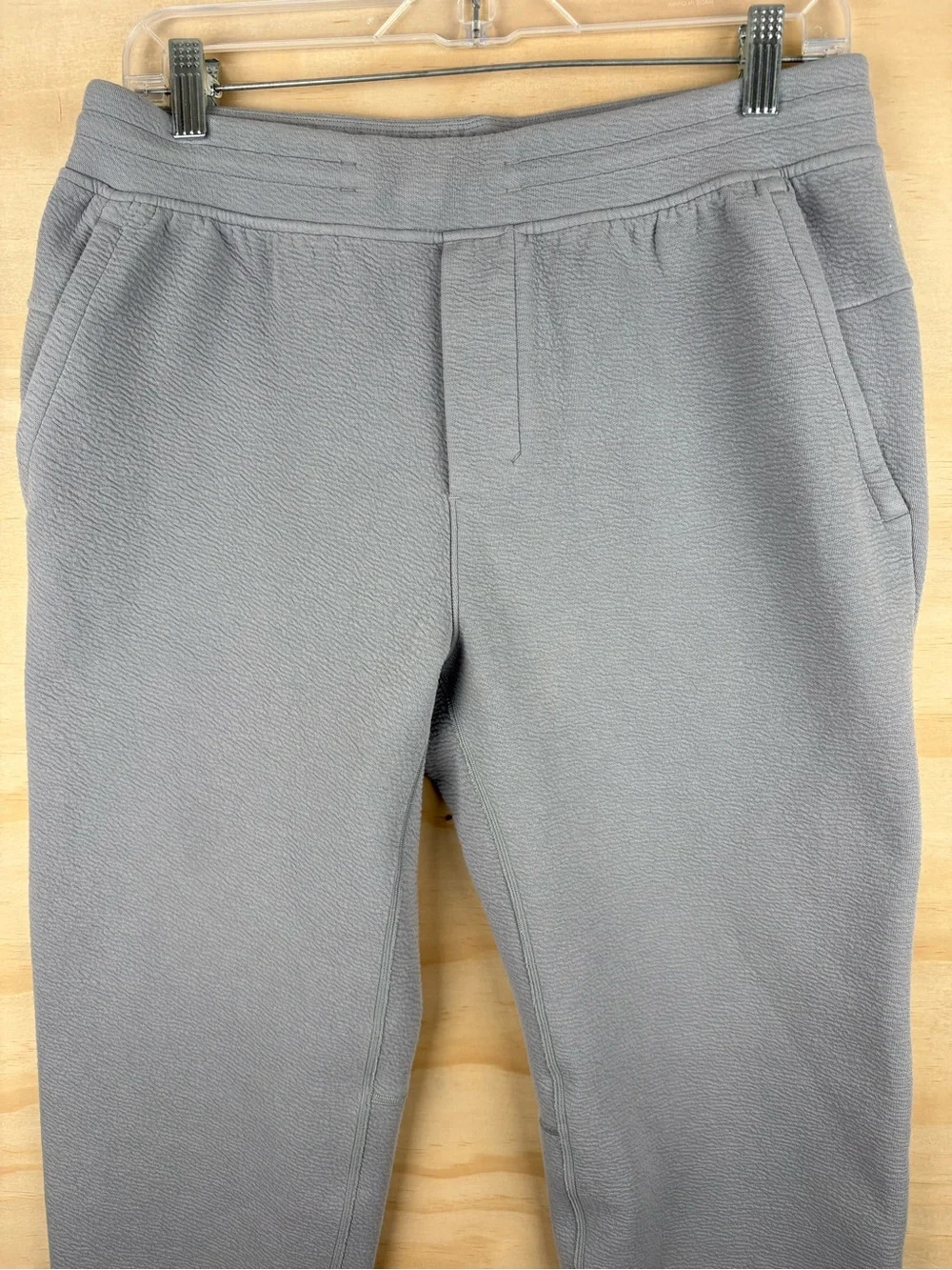 Lululemon Joggers Mens Medium Gray Textured Space Classic Tapered Activewear